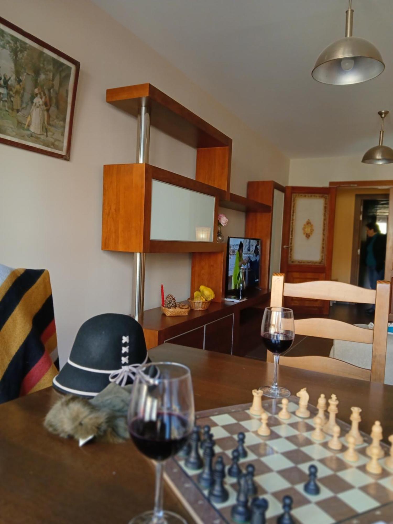 Apartamentos Turisticos Empecinado Roa Exterior foto